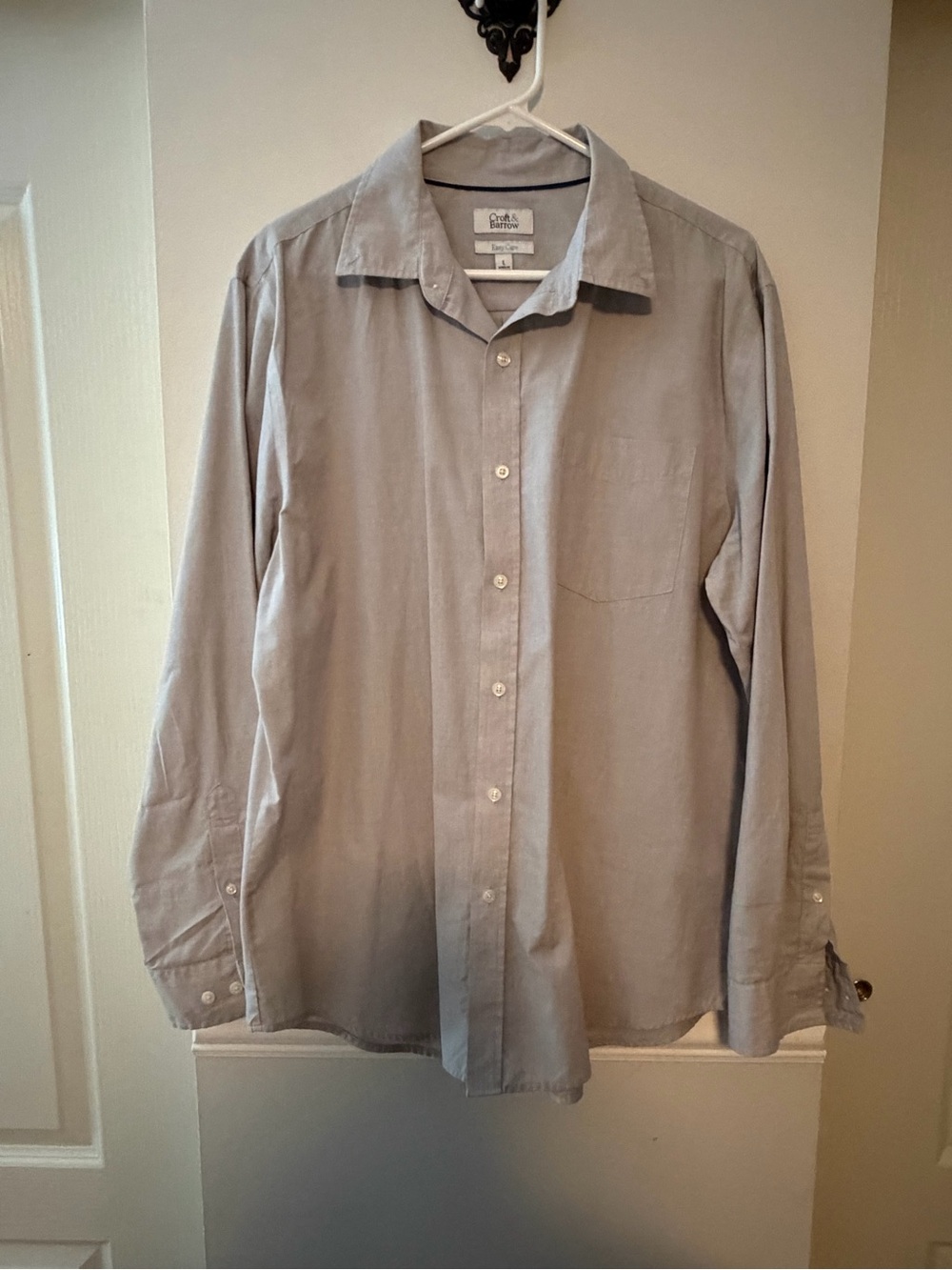 CROFT & BARROW Light Gray Men's Button-Up Dress Shirt